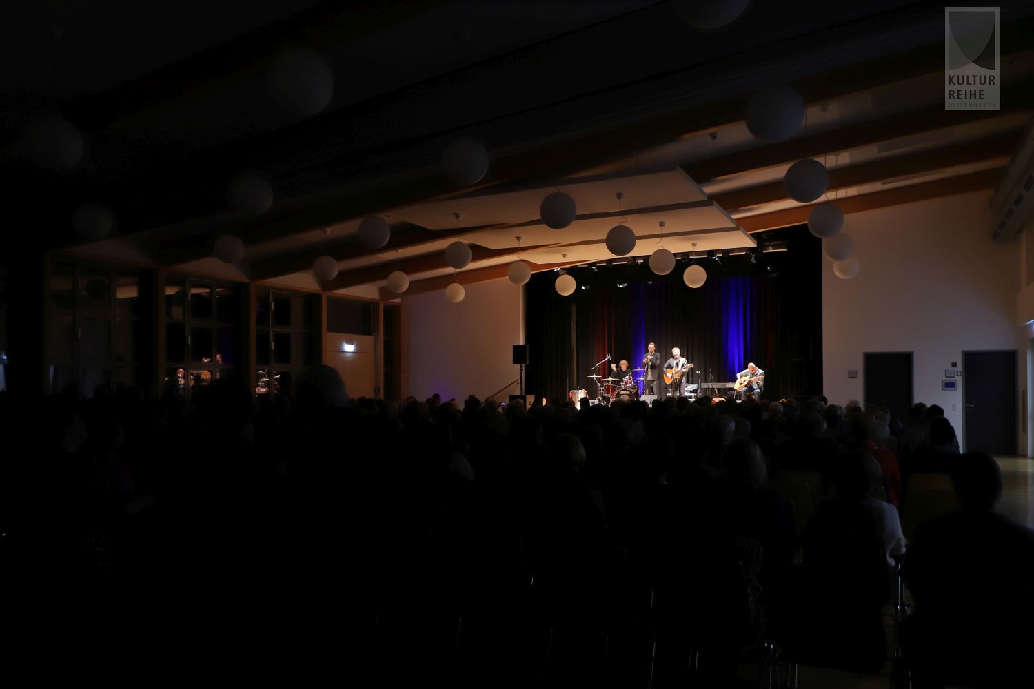 Simon & Garfunkel Revival Band