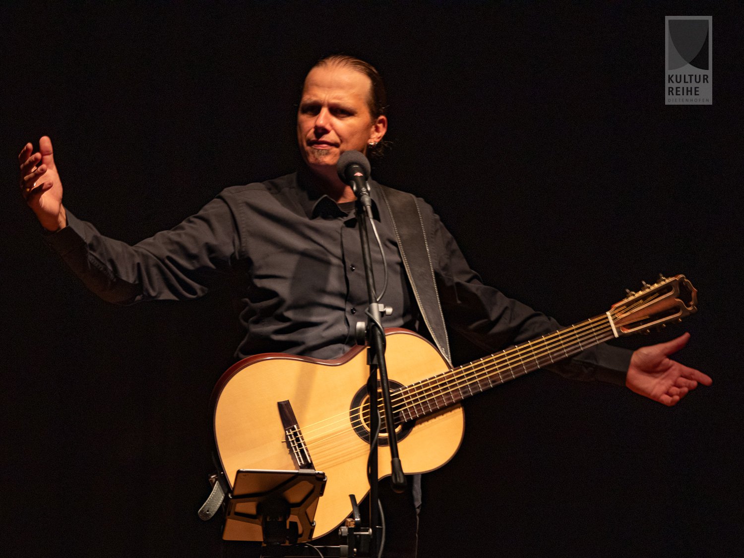 Stefan Eichner spielt Reinhard Mey