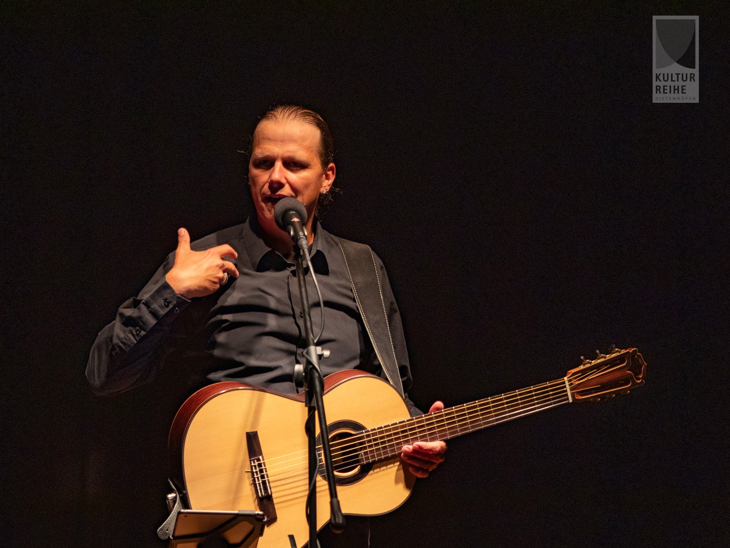Stefan Eichner spielt Reinhard Mey